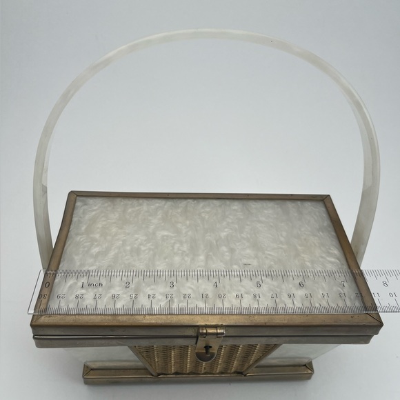 Vintage 40’s Tyrolean NY Woman Lucite Pearl & Gold Metal with Mirror Box Bag - Picture 9 of 13